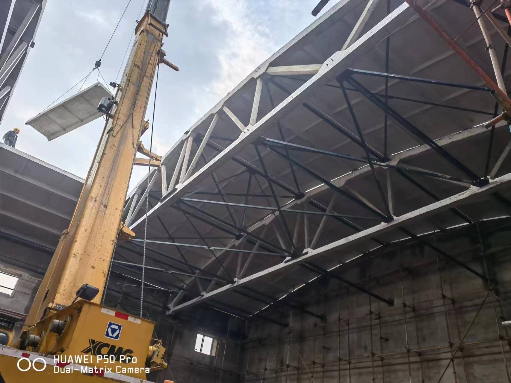 折線(xiàn)屋架與傳統(tǒng)屋架有何不同